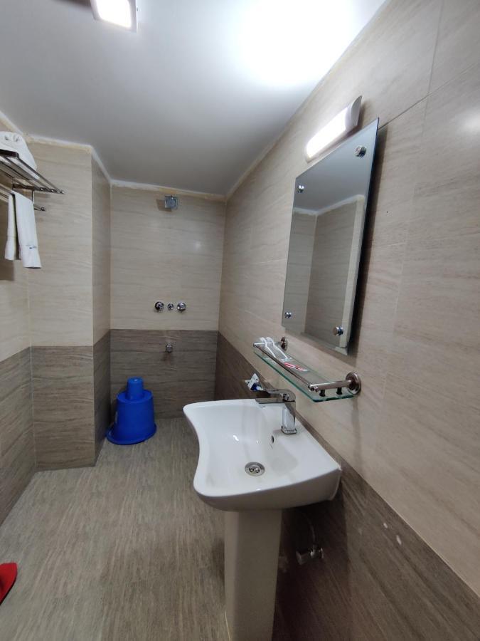 Hotel Sea Moon Cox's Bazar Bagian luar foto