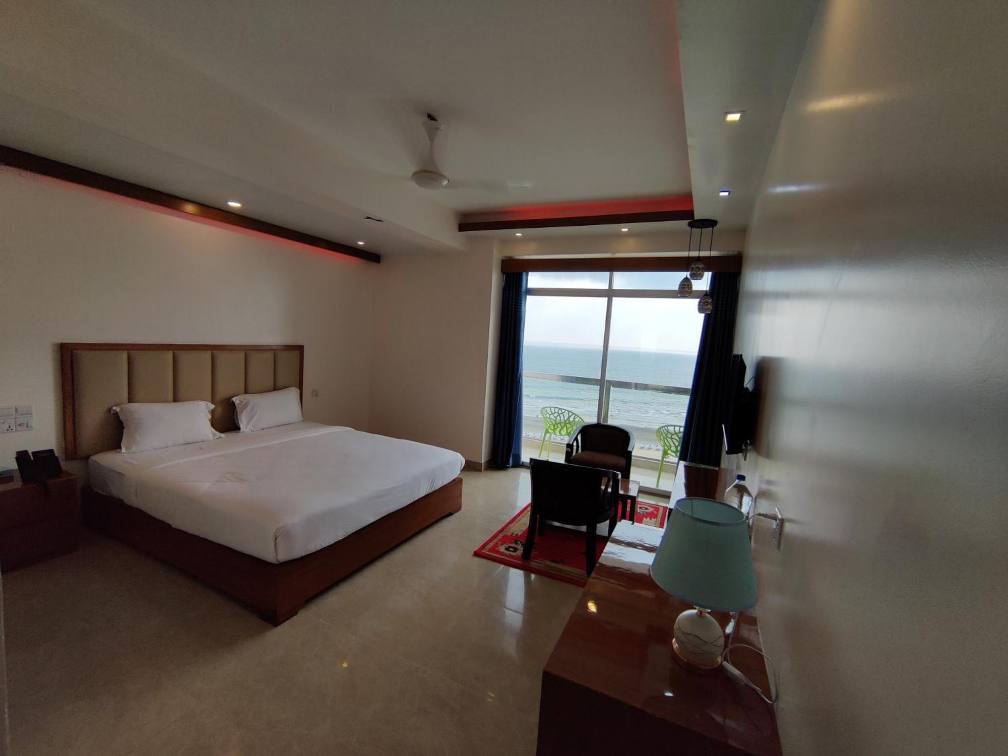 Hotel Sea Moon Cox's Bazar Bagian luar foto